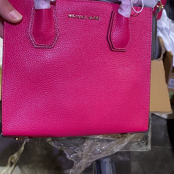 泡***子花岗石铁合金中古香水沐浴露持久留香