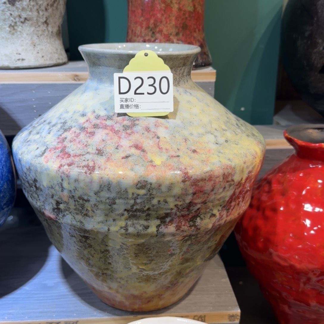 景德镇陶瓷艺术品神****姐