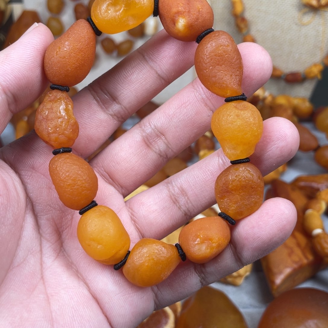 琥珀珠宝奇石未镶嵌