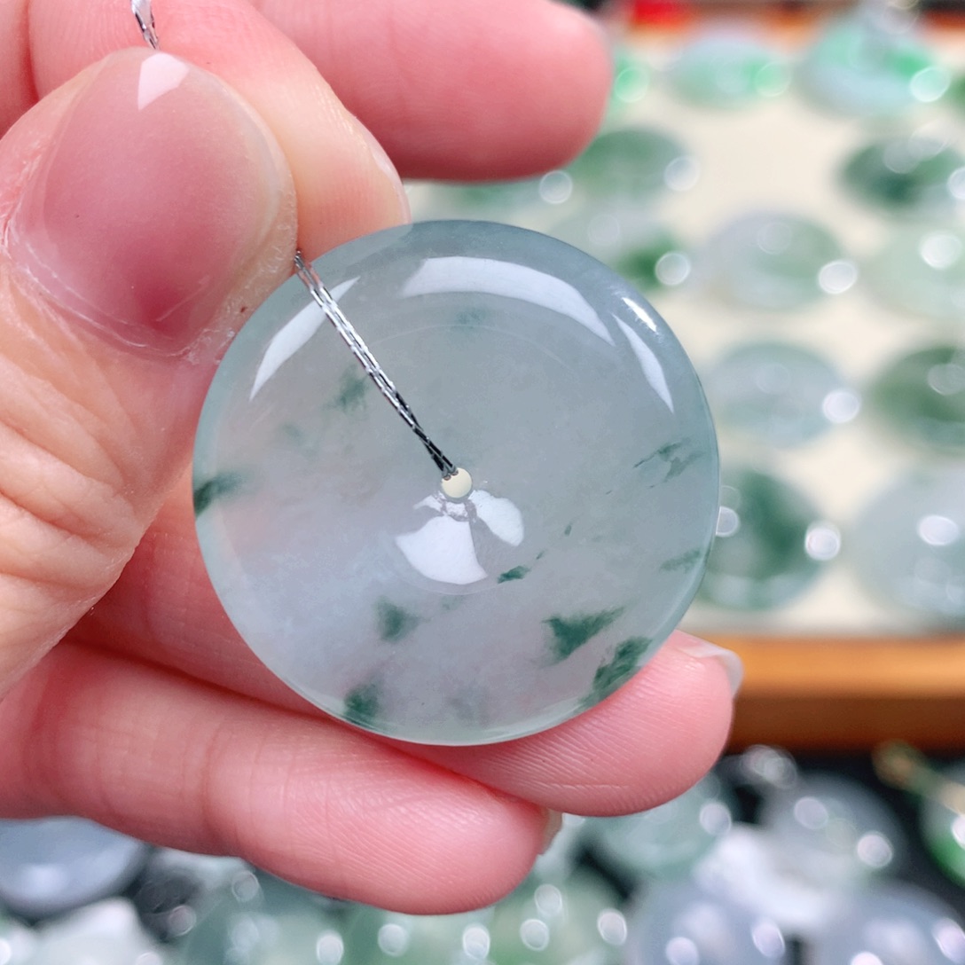 翡翠未镶嵌颈饰天然缅甸翡翠