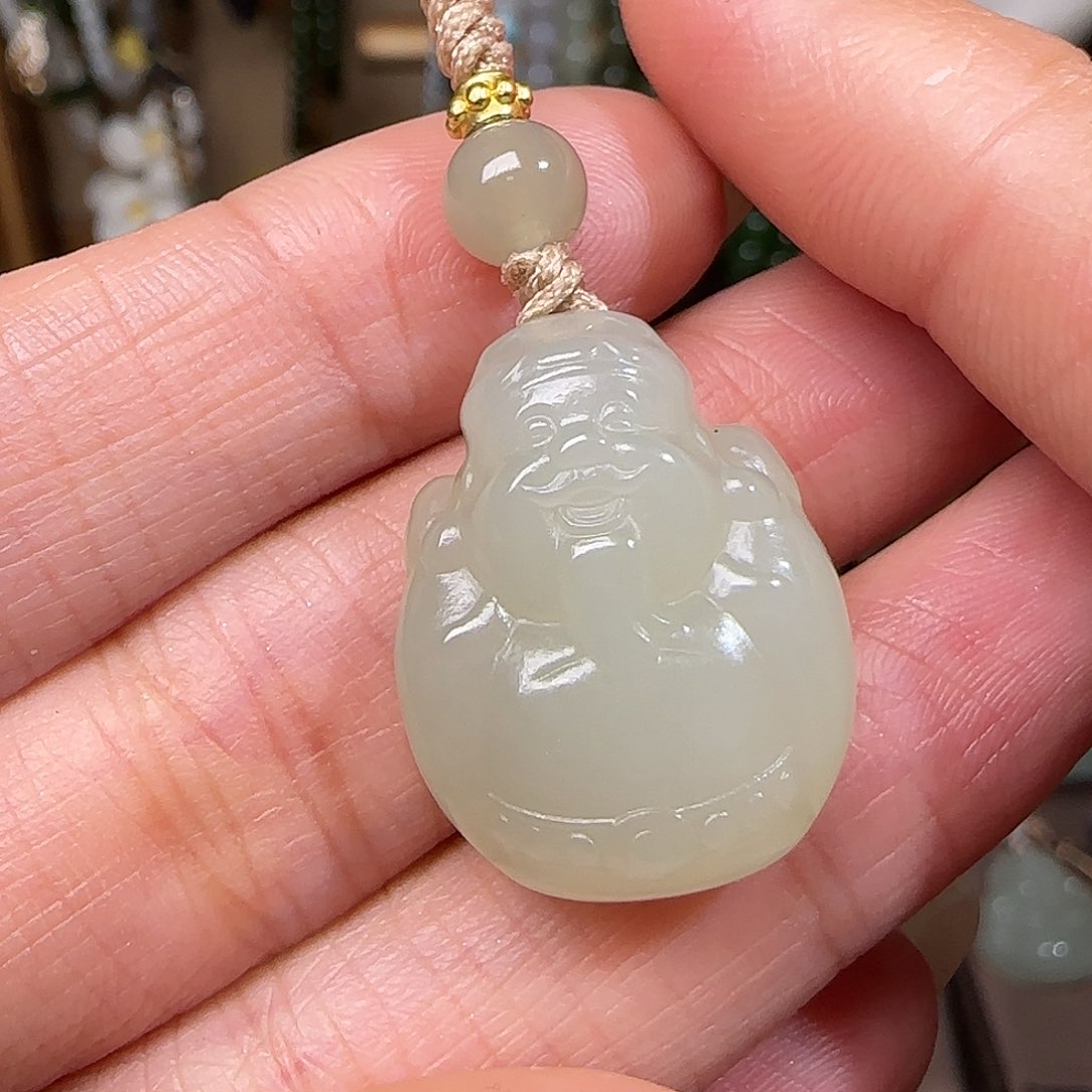 和田玉颈饰未镶嵌