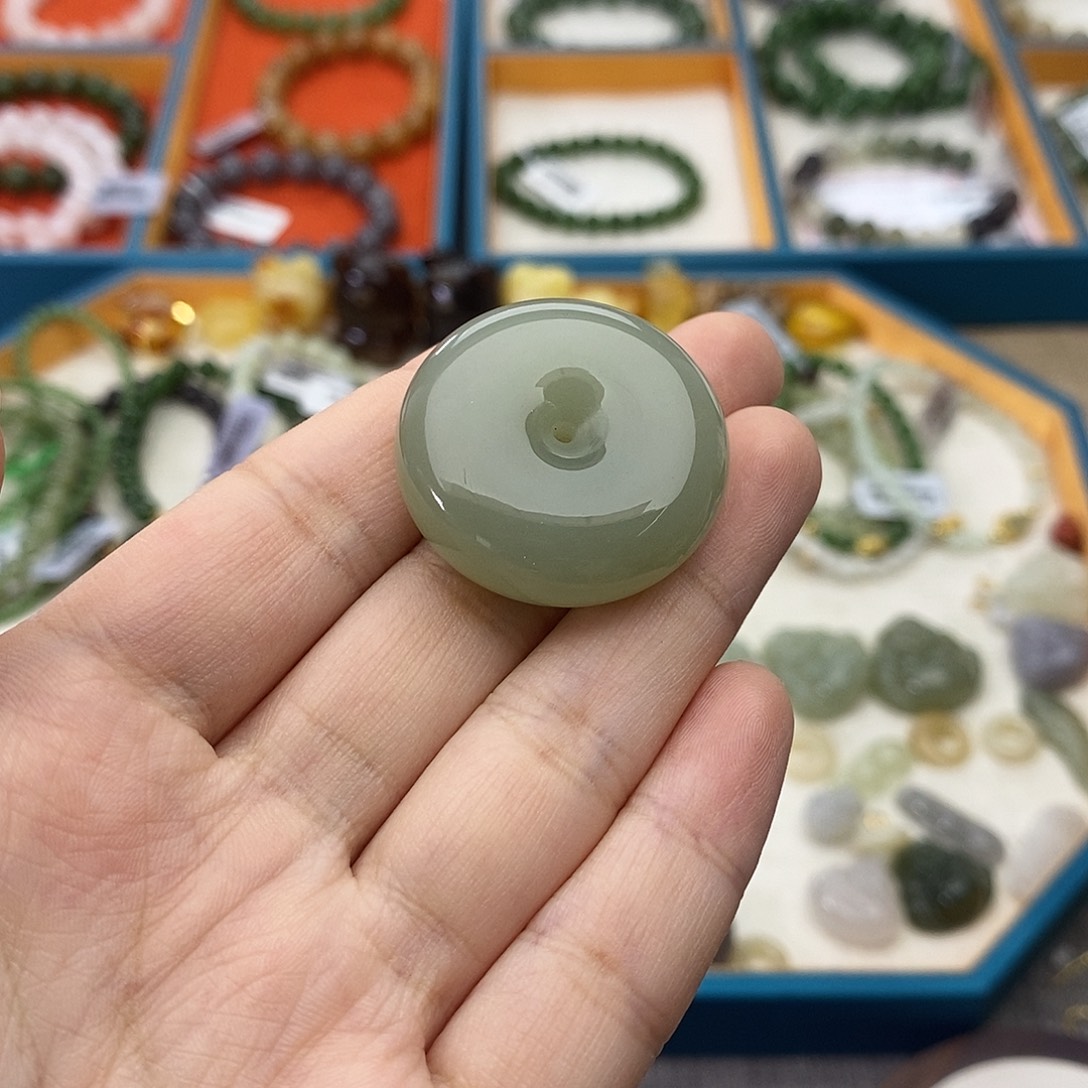 和田玉未镶嵌吊坠(不含链)w8晴水平安扣