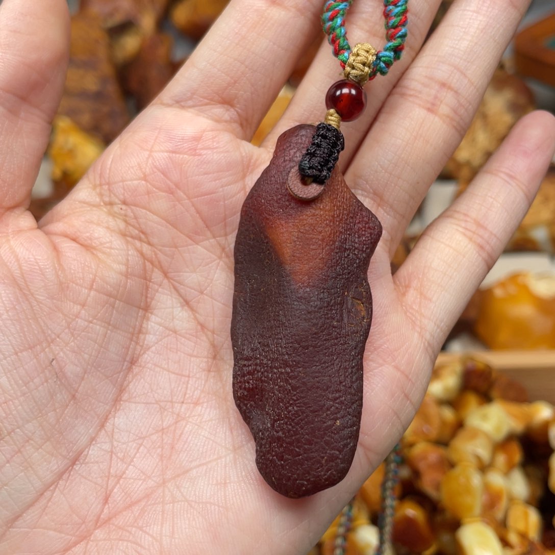 琥珀珠宝奇石未镶嵌