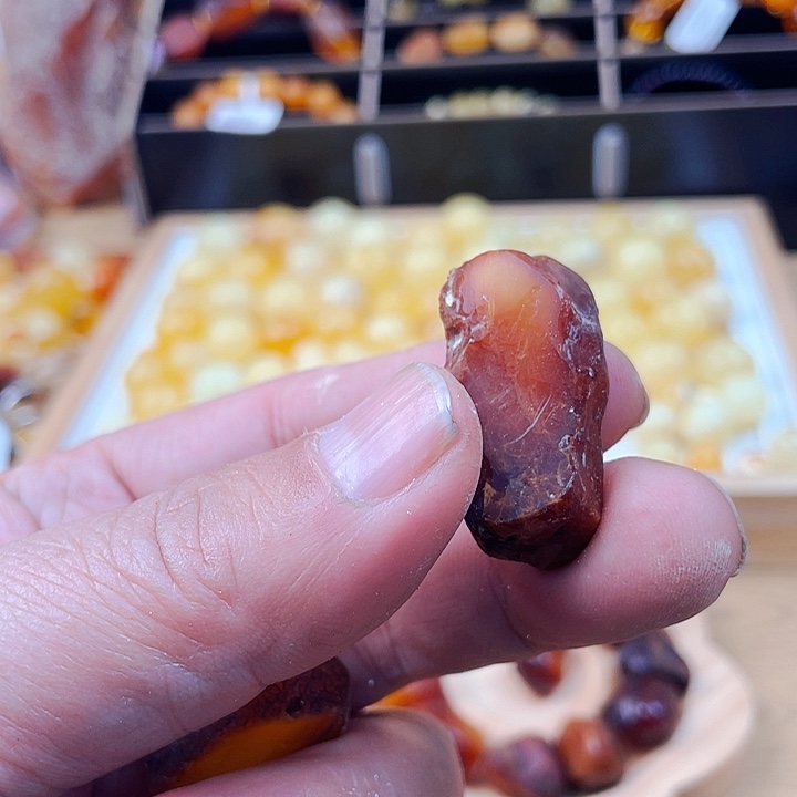 琥珀颈饰未镶嵌吊坠