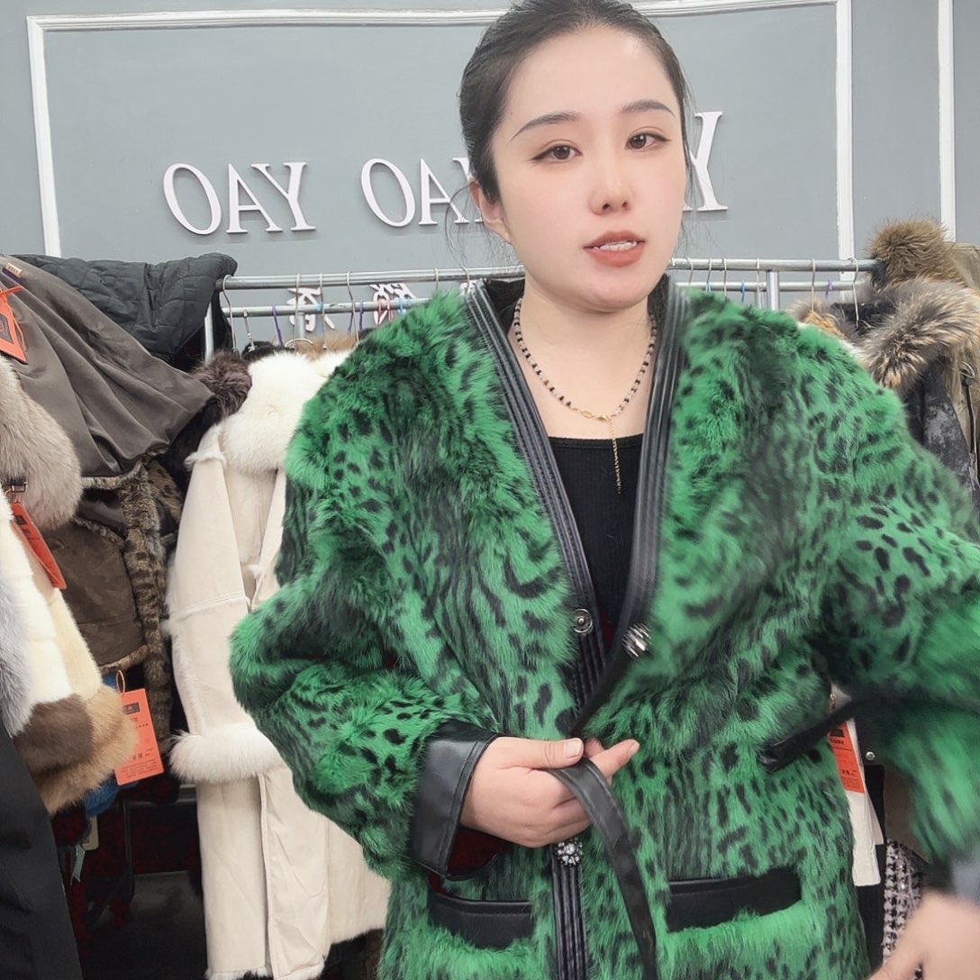 姚小妖家高端皮草姚小妖家高端皮草