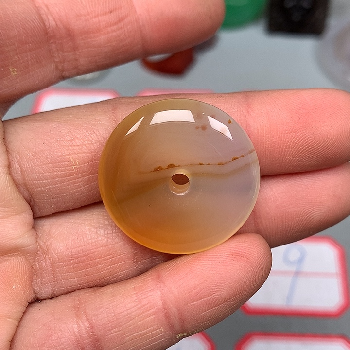 悠***b玛瑙/玉髓未镶嵌颈饰