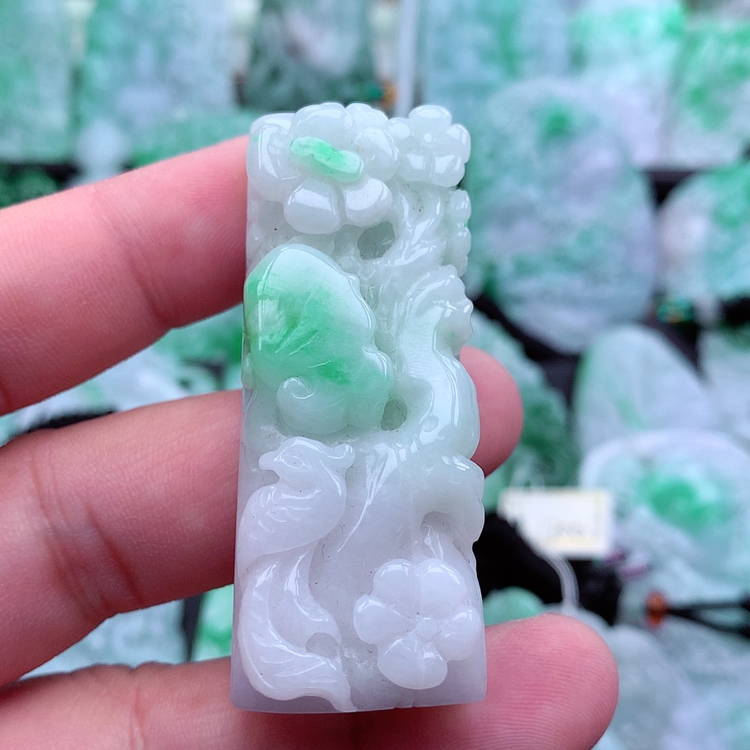 翡翠吊坠(不含链)未镶嵌