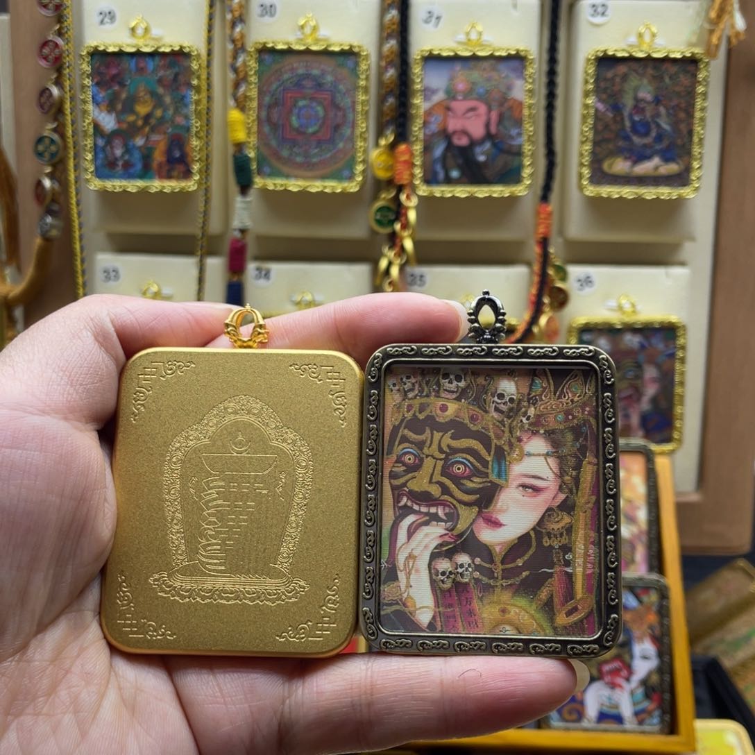 吊坠秋**杨我想说我们两年的时间