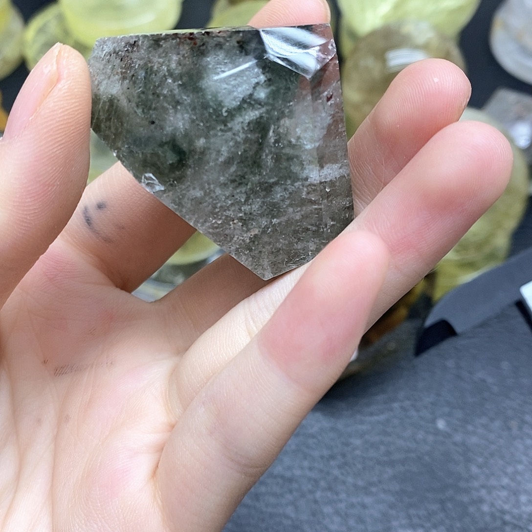 未镶嵌珠宝半成品水晶83水晶石