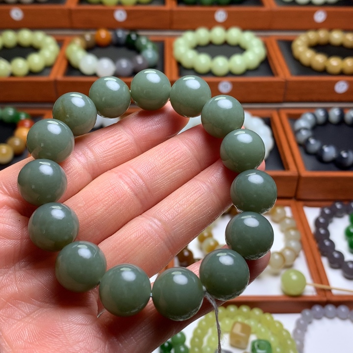 和田玉手串未镶嵌