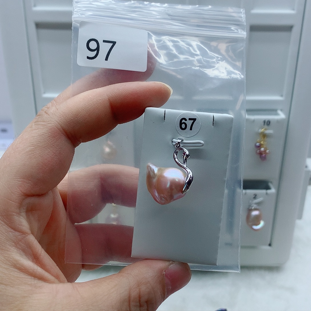 淡水珍珠吊坠(不含链)合金