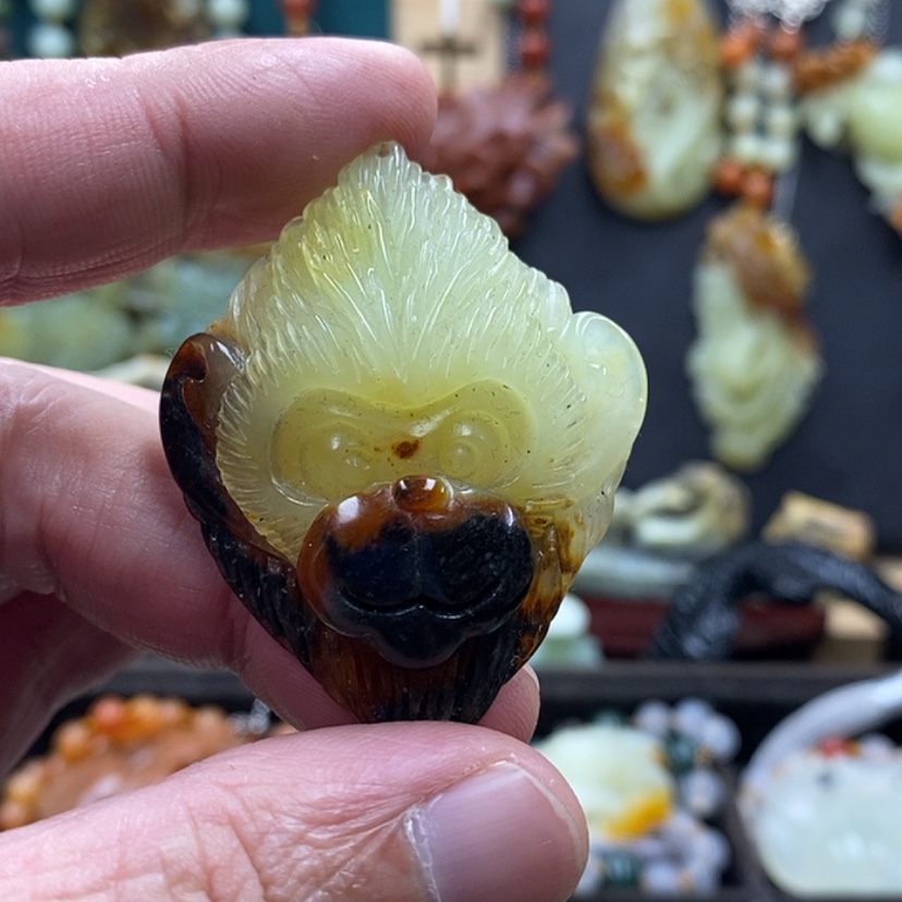 【闪购商品】蛇纹石玉吊坠未镶嵌