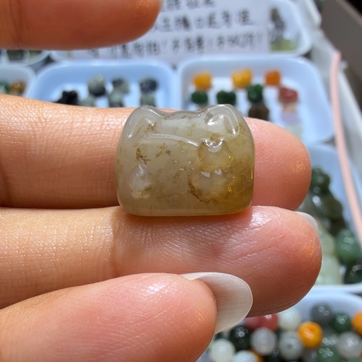 未镶嵌和田玉珠宝半成品