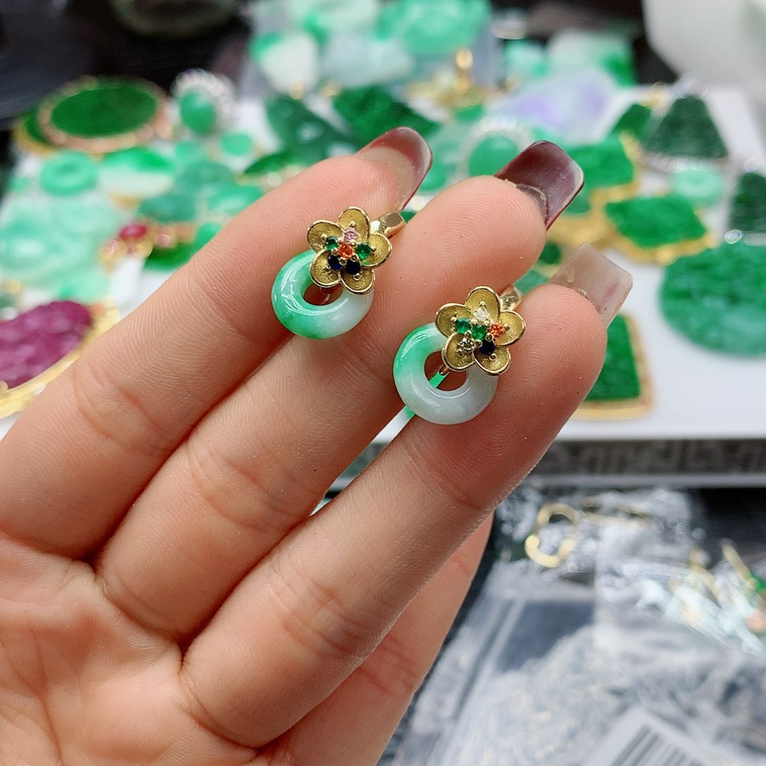 【闪购商品】翡翠耳饰未镶嵌，
