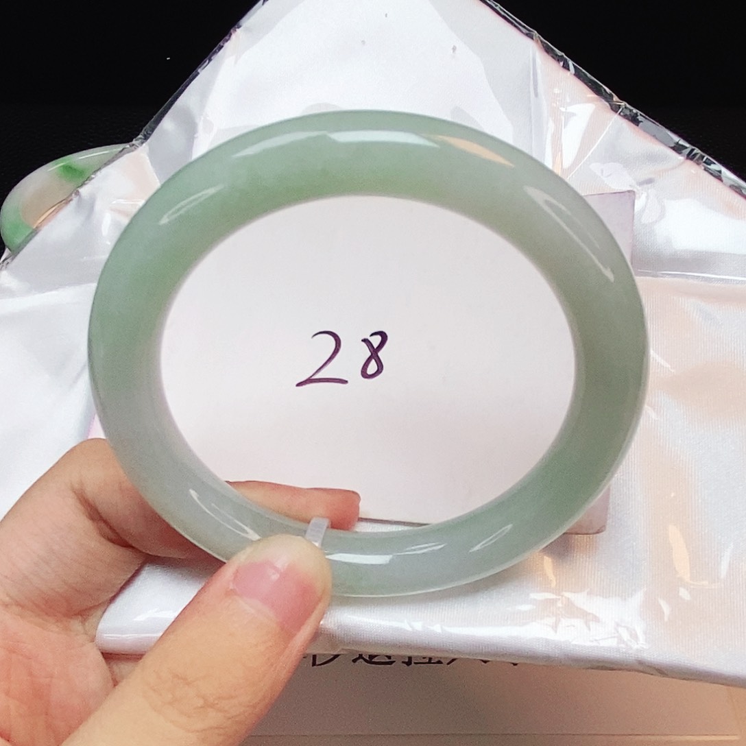 翡翠手镯未镶嵌圆条54.5