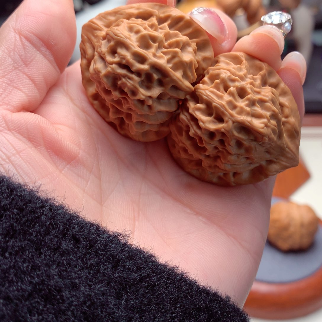 文玩核桃吊坠超*草龙门涧。  全品。 6号