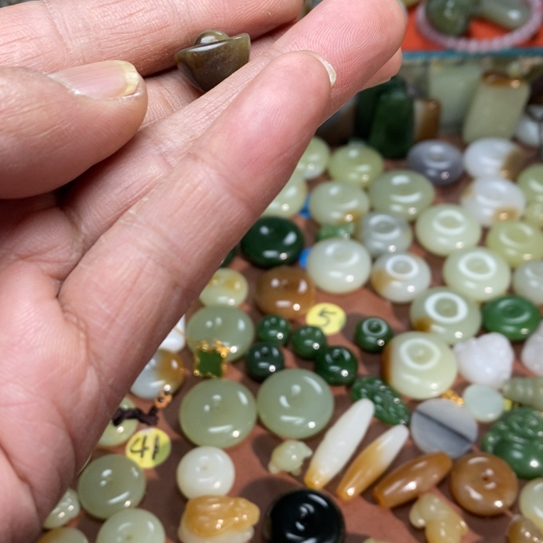 Y***N和田玉未镶嵌吊坠(不含链)