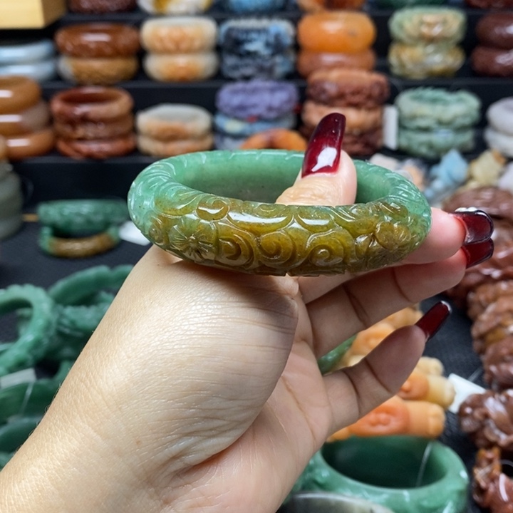 石英质玉手镯未镶嵌