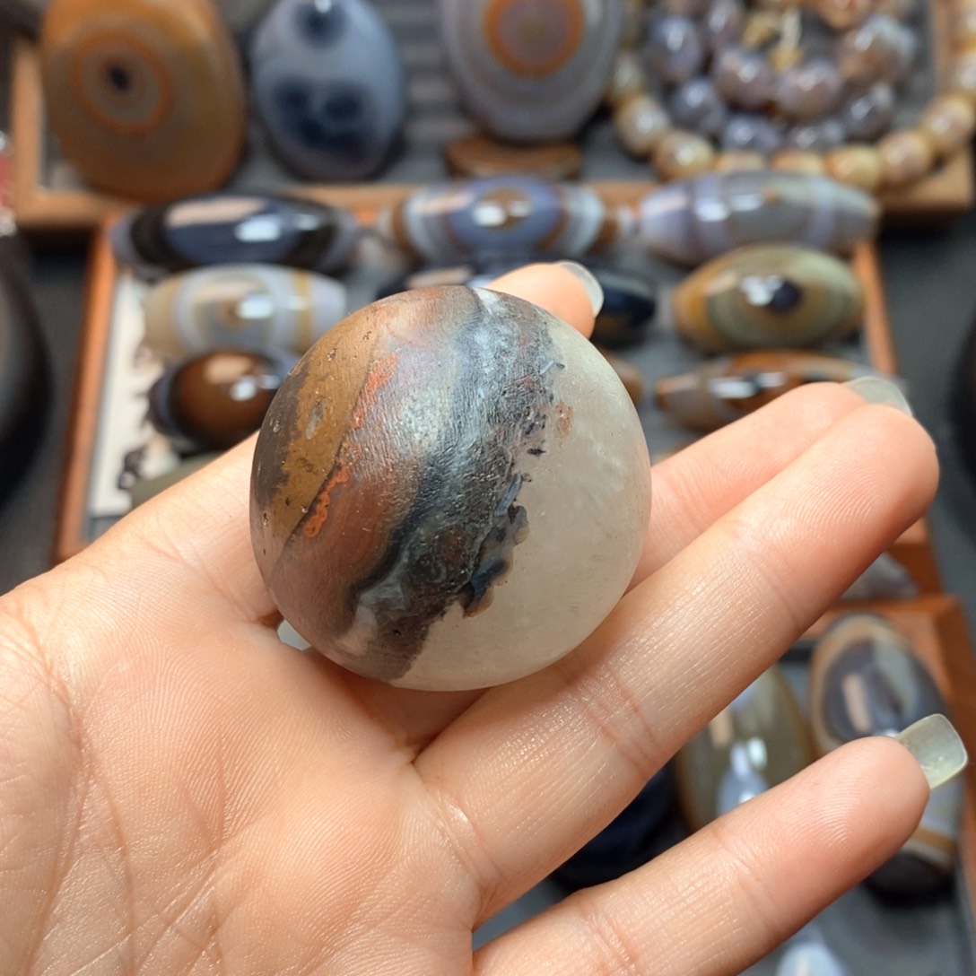 玛瑙/玉髓未镶嵌珠宝奇石