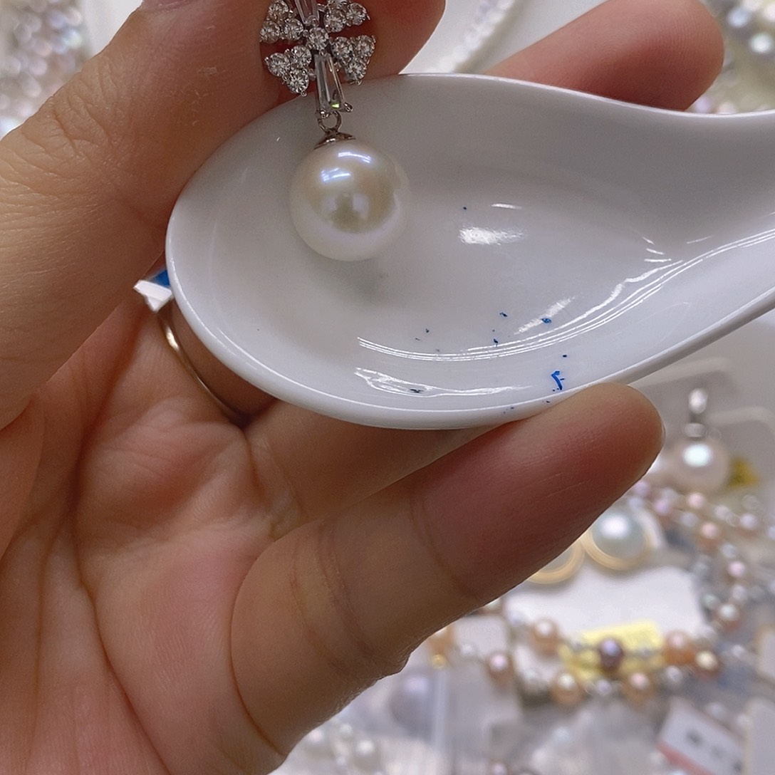 银S925镶嵌淡水珍珠吊坠