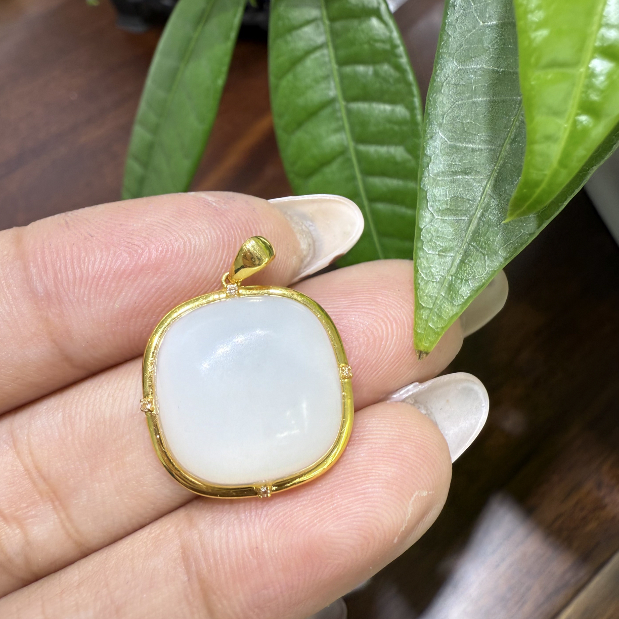 和田玉颈饰18k金镶嵌俄料白玉吊坠TZ拍一发一