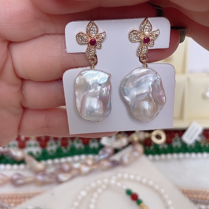 合金淡水珍珠耳饰银针银蓝光鱼尾巴耳钉