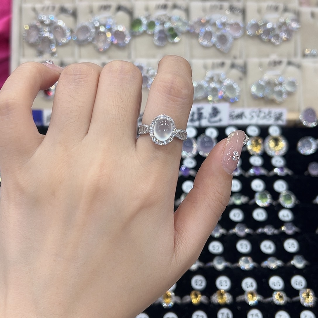 兜****蛇纹石玉银S925镶嵌戒指