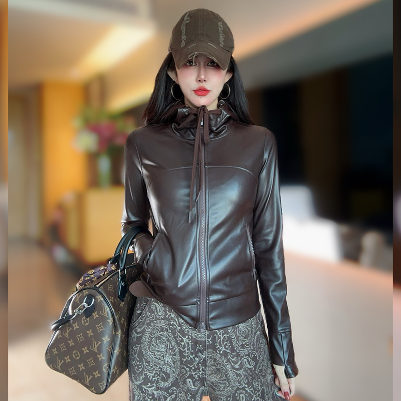 秋季新款长袖连帽蛋白皮显瘦皮衣短外套女士百搭洋气休闲夹克上衣