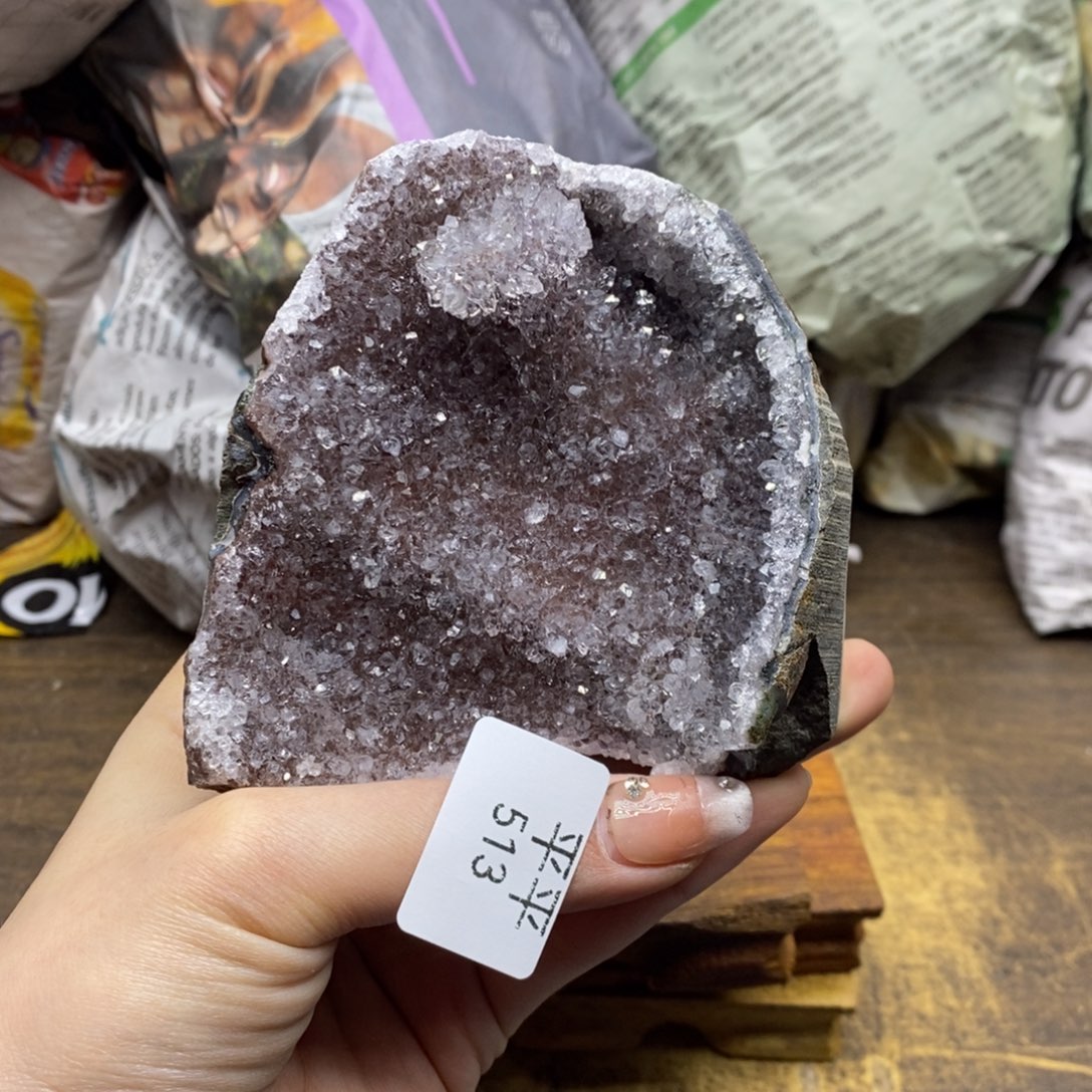 水晶乌拉圭未镶嵌