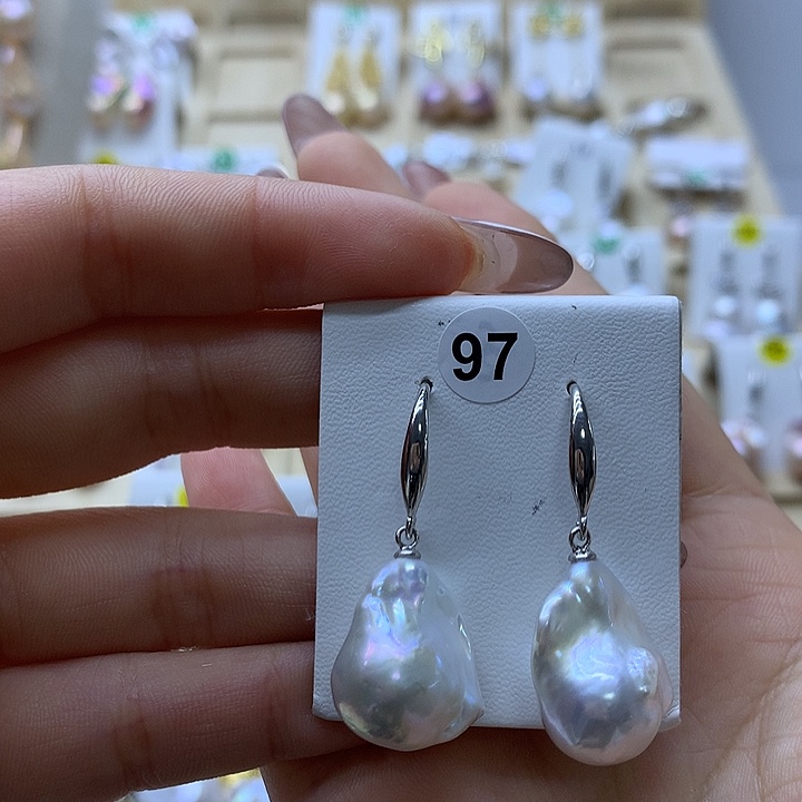 银S925镶嵌淡水珍珠耳饰