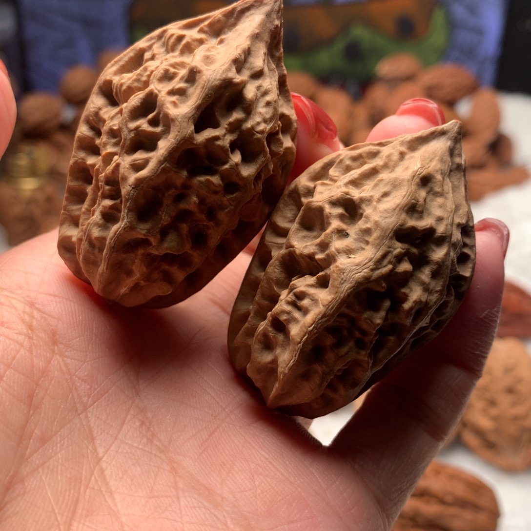 文玩核桃吊坠小武核桃13