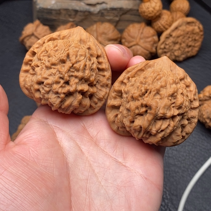 桃核把件尺寸47官帽