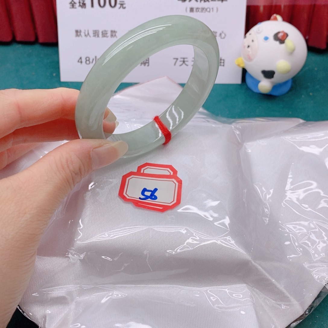 翡翠手镯未镶嵌一**诺56666/55