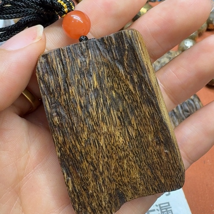 大叶紫檀（黑酸枝木类）