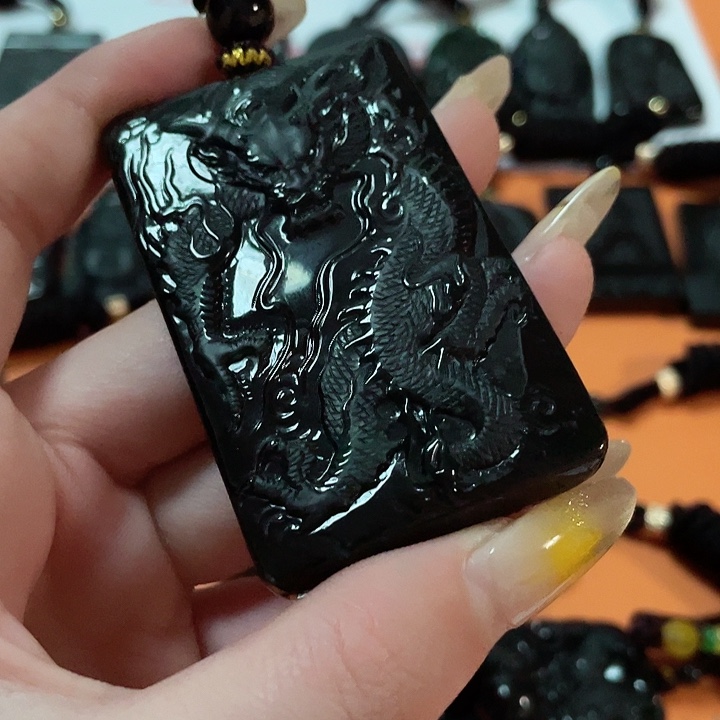 翡翠颈饰未镶嵌?****l翡翠吊坠