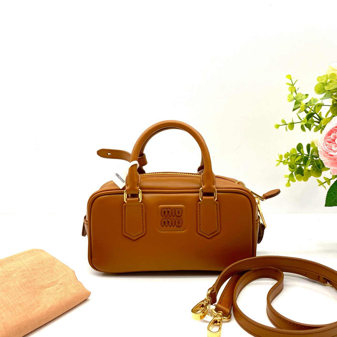 99新 MIU MIU/缪缪 Arcadie系列 保龄球单肩包斜挎包/金棕