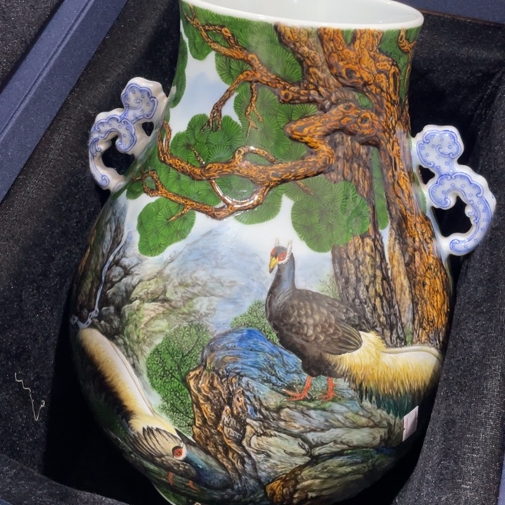 陶土海*峰双耳尊瓶一个