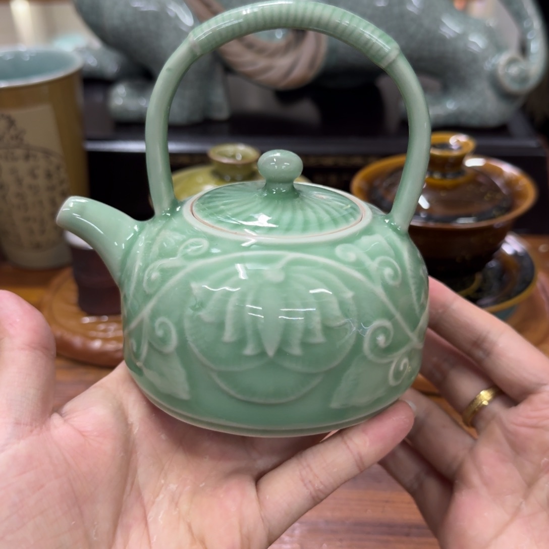 龙泉青瓷茶具微瑕7878