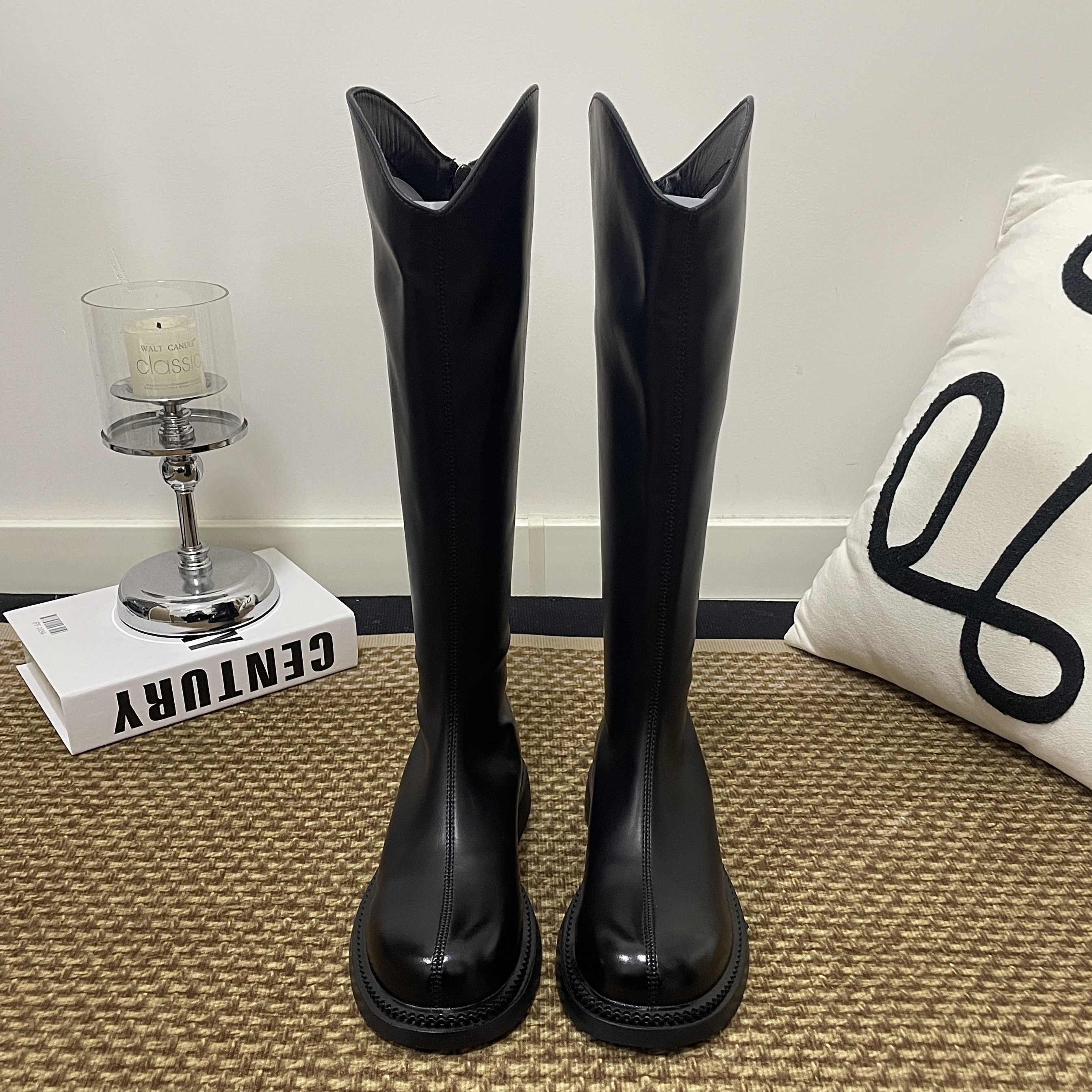 平底显瘦长筒靴高个子女生高筒靴大码秋冬百搭女靴新款显腿长女靴