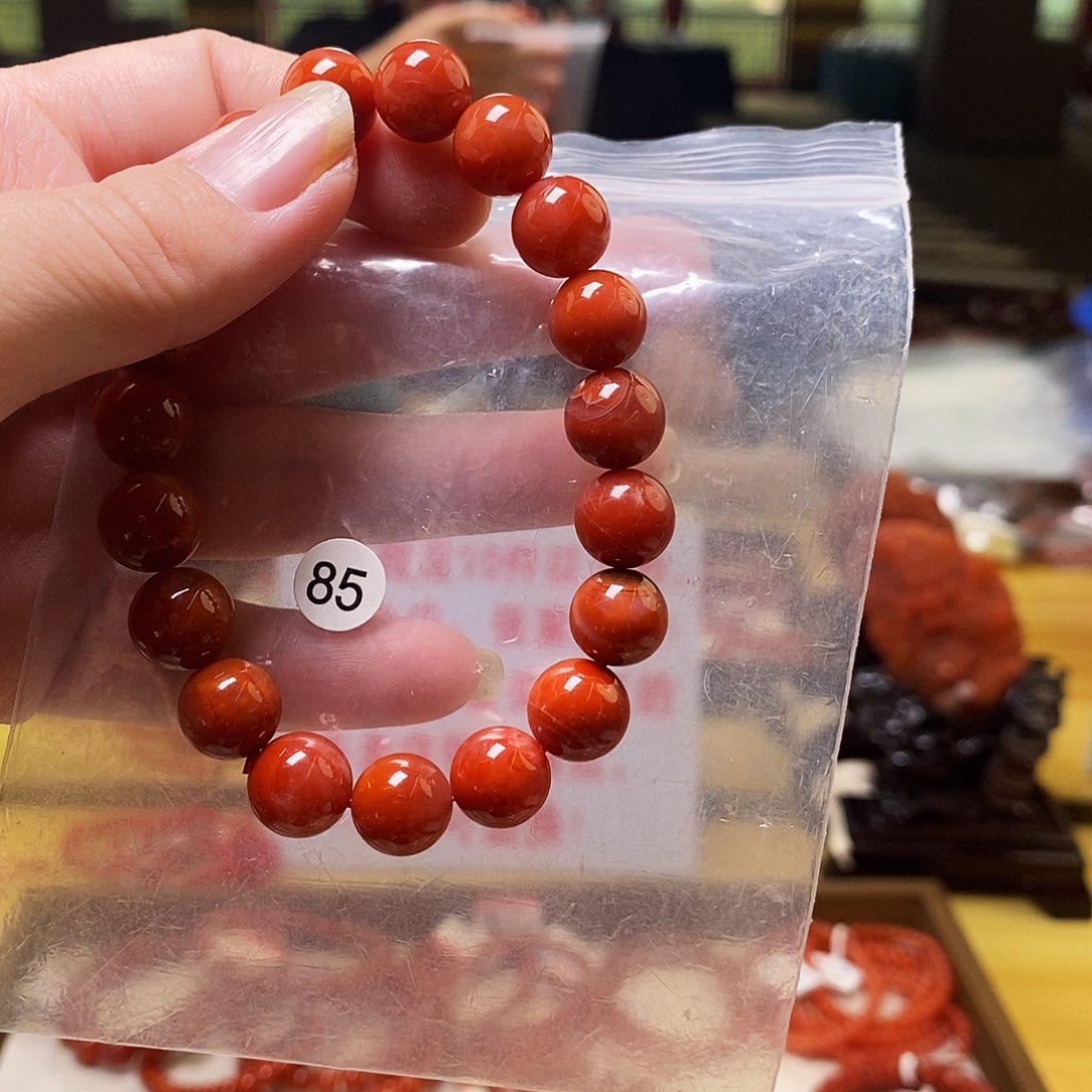 南红玛瑙未镶嵌手链