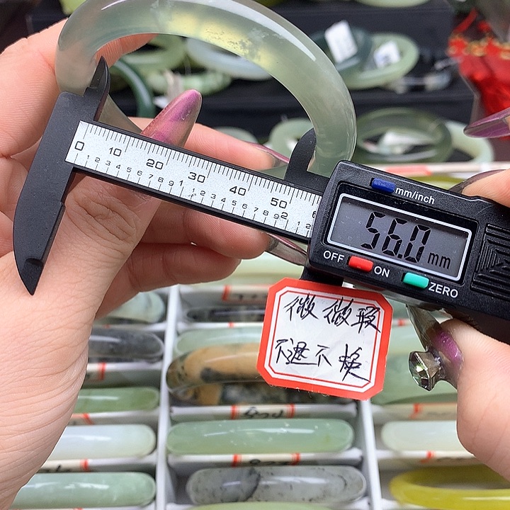 蛇纹石玉手镯未镶嵌我***呀2123