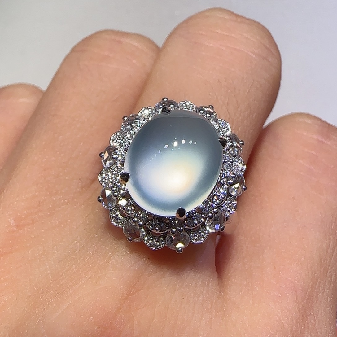 翡翠戒指18K金镶嵌清**尘戒指