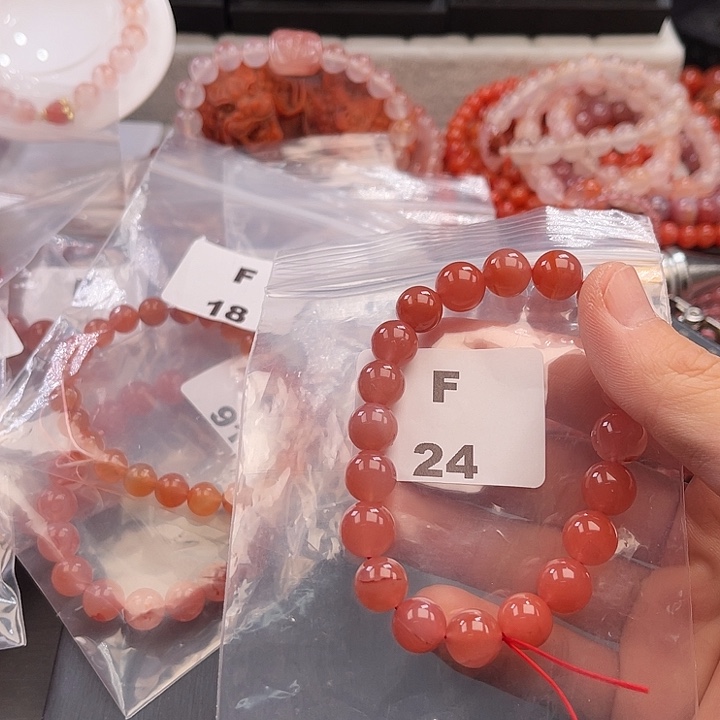 南红玛瑙未镶嵌多样性发货默认微瑕称重10mm