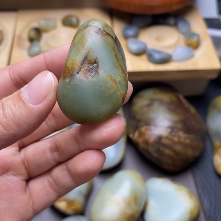 和田玉未镶嵌挂件