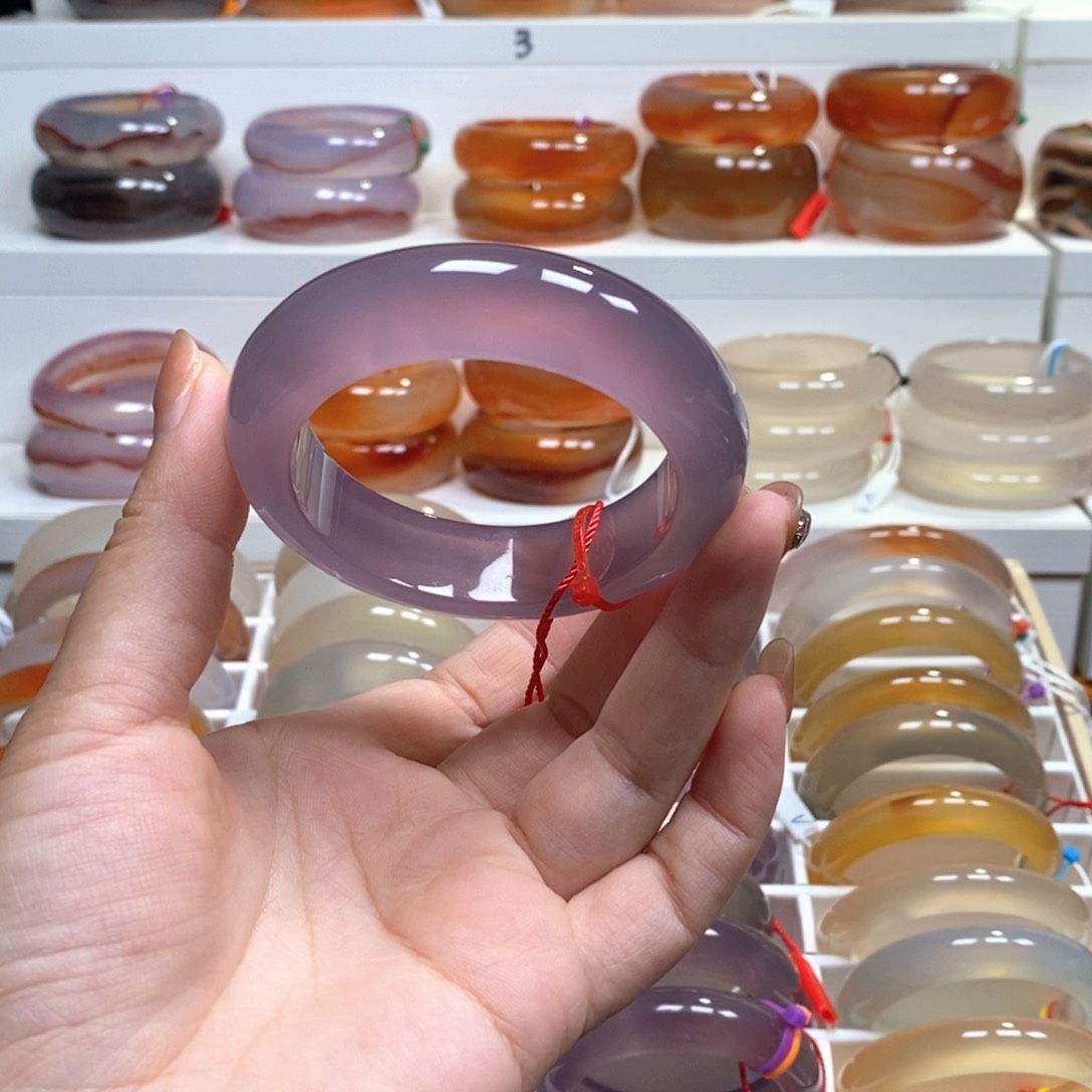 玛瑙/玉髓手镯未镶嵌赵****儿