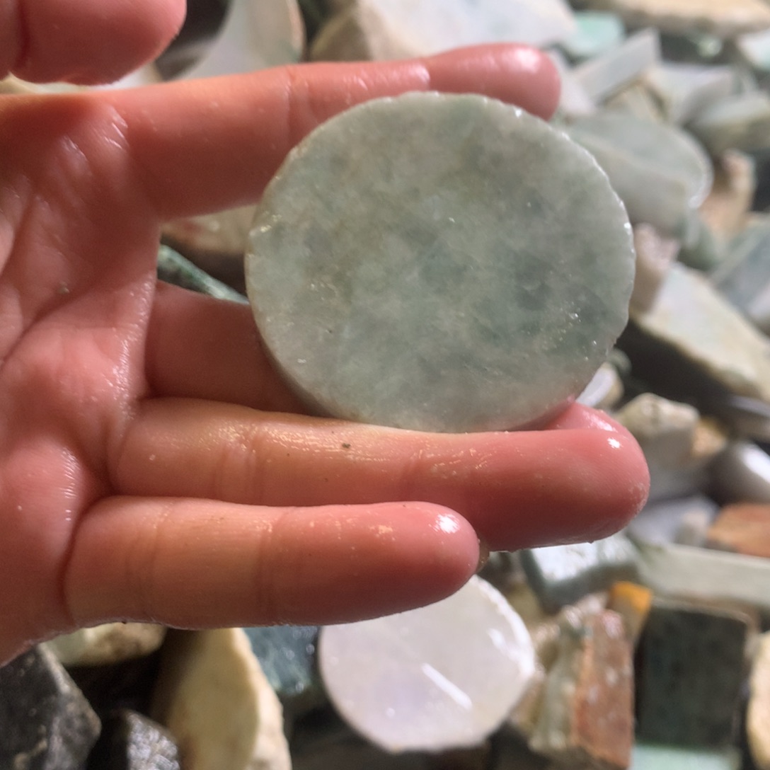 翡翠颈饰未镶嵌缅甸翡翠