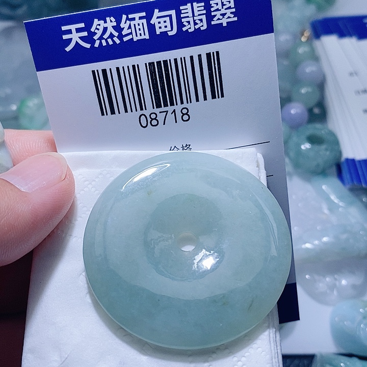 翡翠未镶嵌颈饰天光墟翡翠市场现金代购