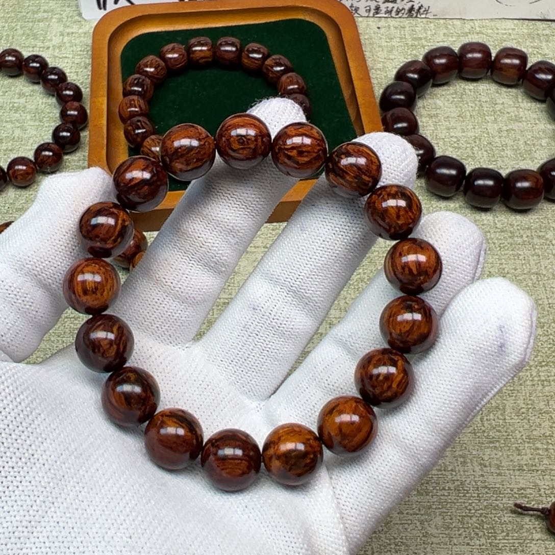 木宇****士海南红降1.2单圈