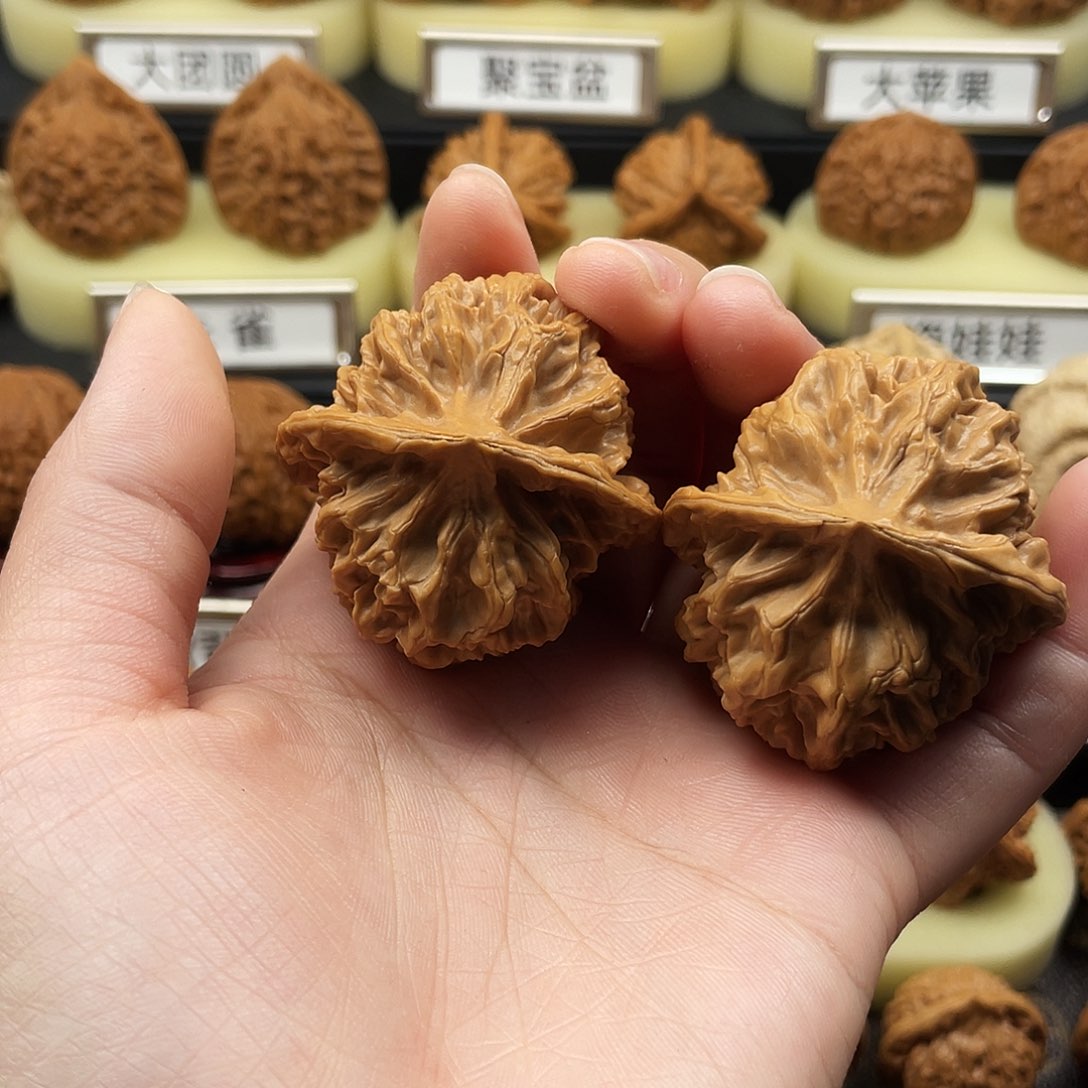 文玩核桃把件帝王115