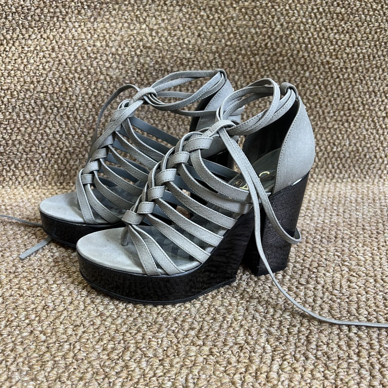 99新 Chanel/香奈儿 蔚蓝/高跟鞋/35码/LZ1007A051